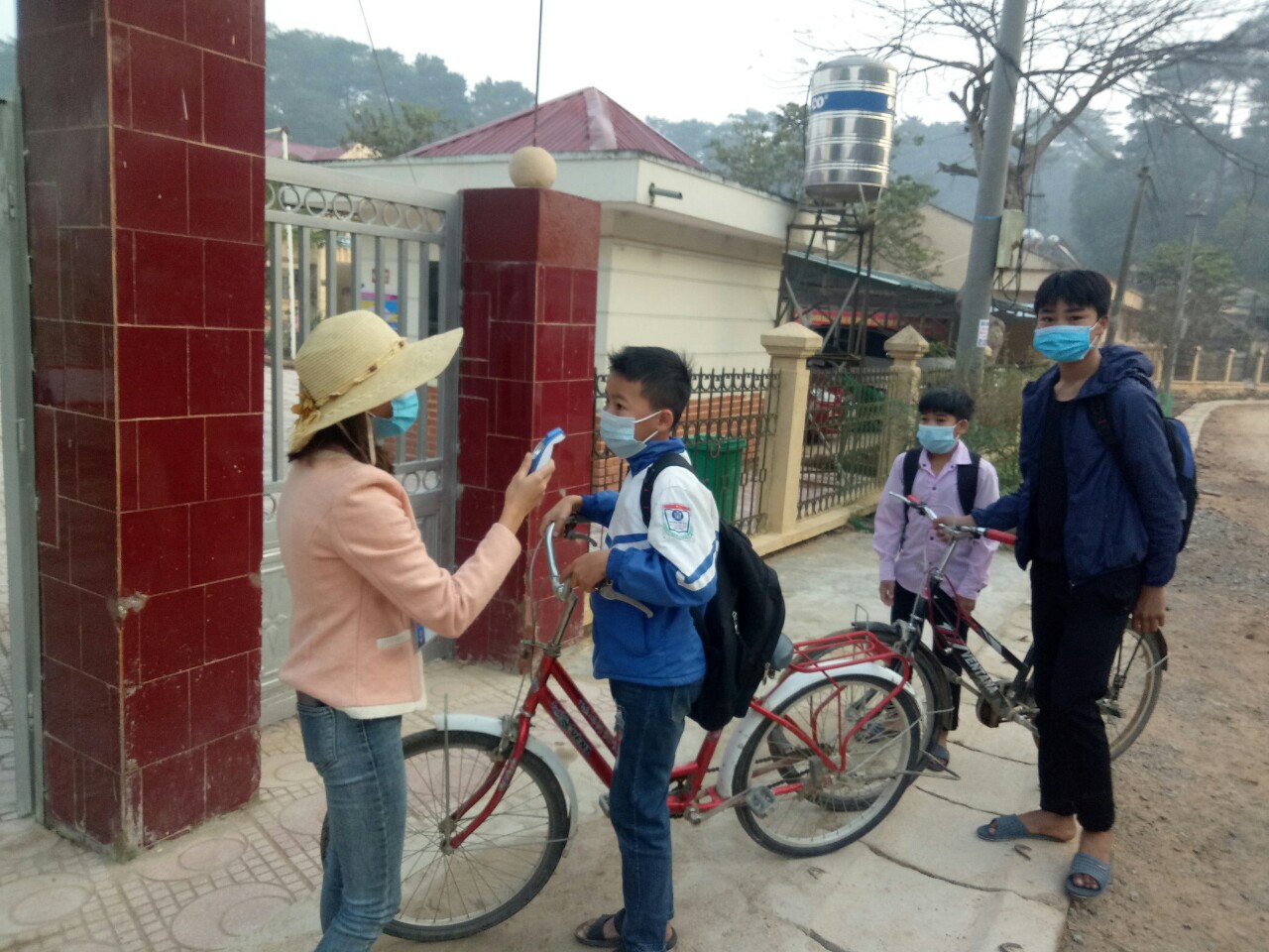 z2351648404240 ceca8f5d1240ac7b855438c092093836